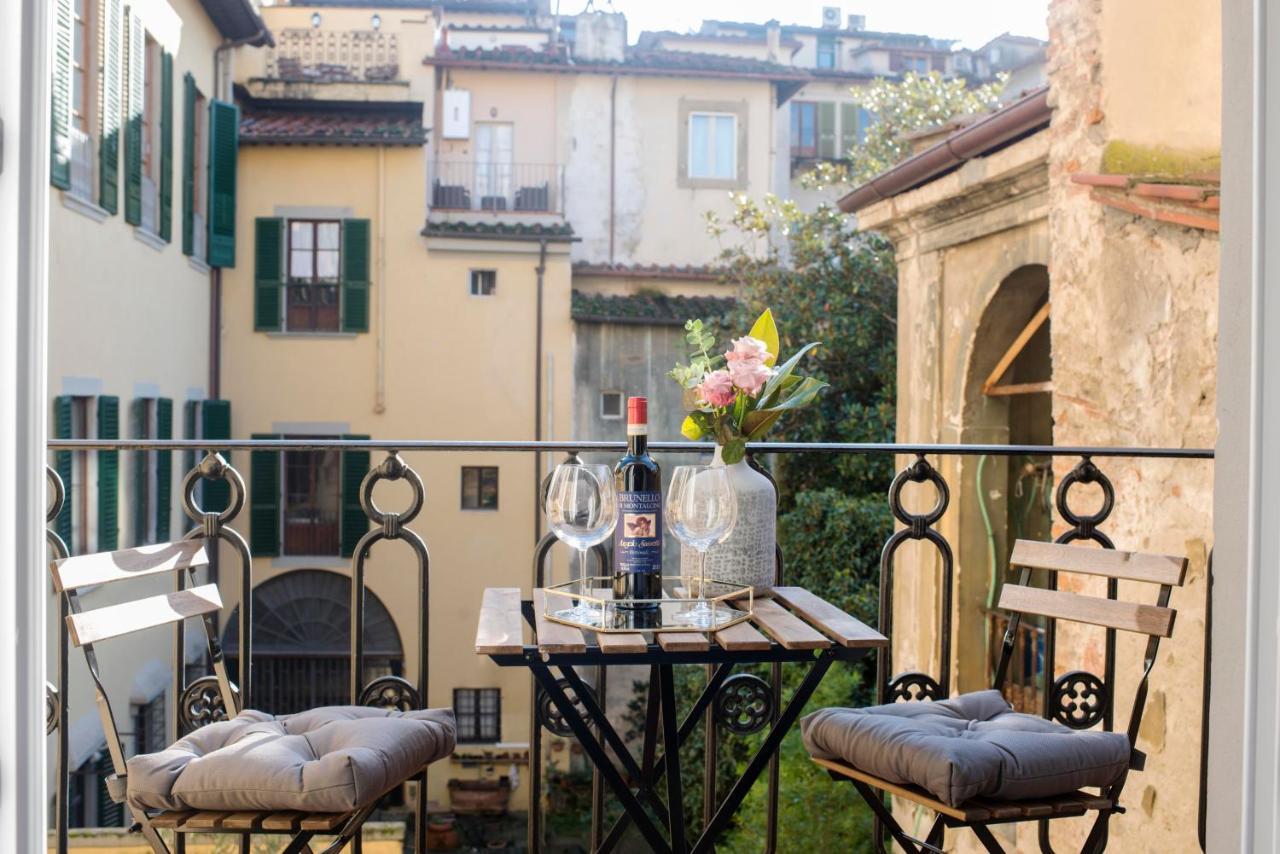 Oblate Exclusive View Florencia